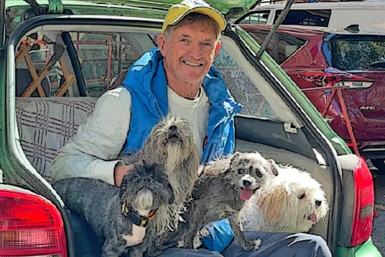 Kobus Olivier en sy vier honde
